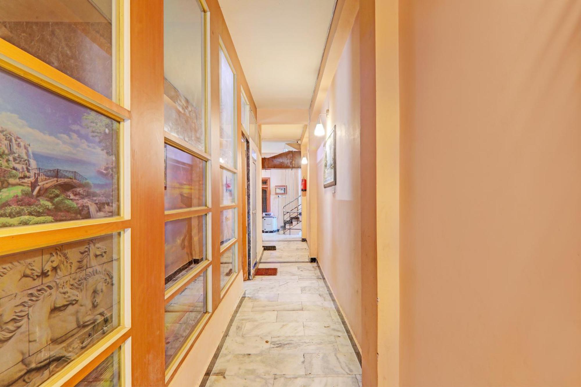 Hotel O Home Singhs Delight فاراناسي المظهر الخارجي الصورة