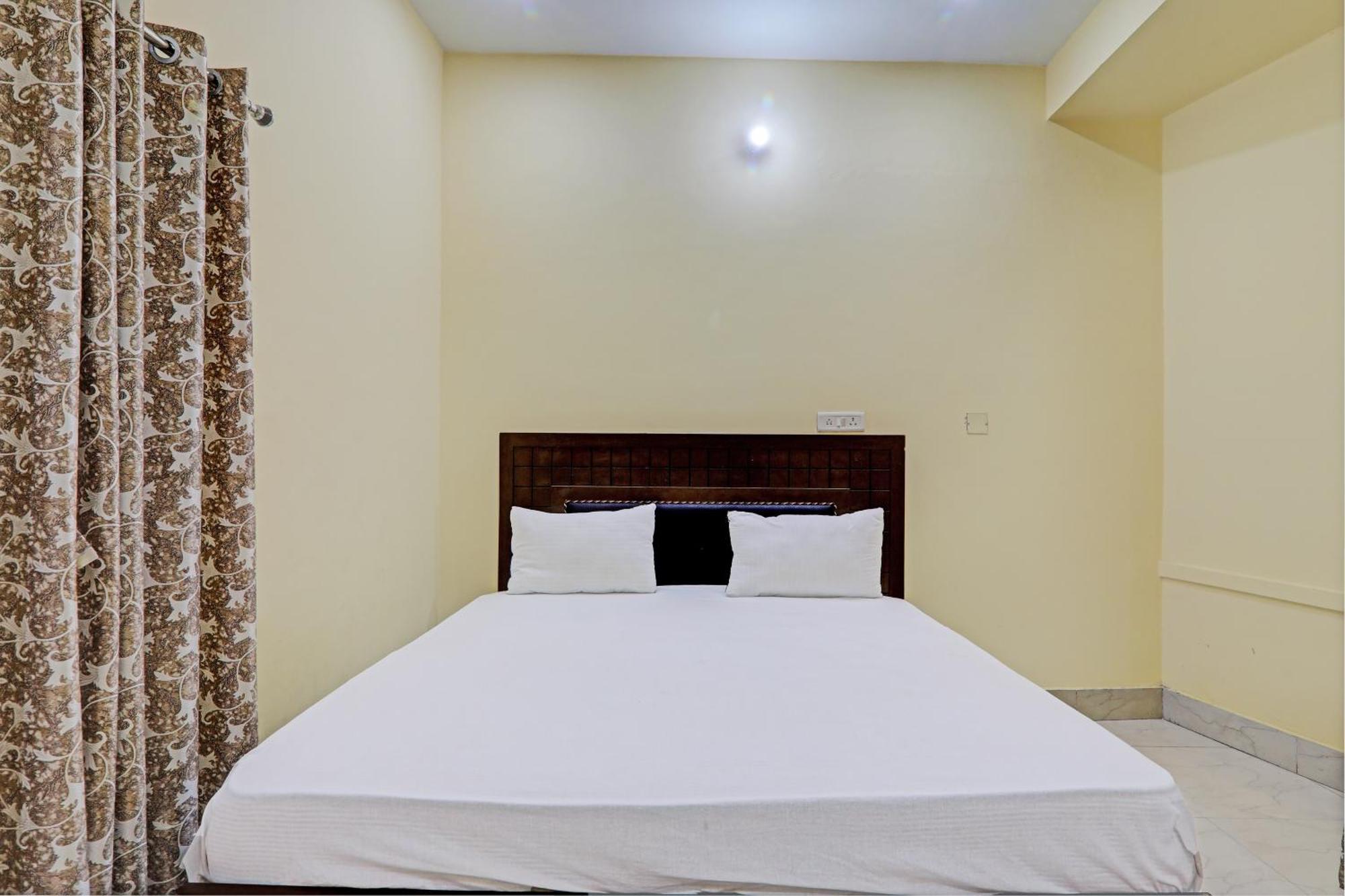 Hotel O Home Singhs Delight فاراناسي المظهر الخارجي الصورة