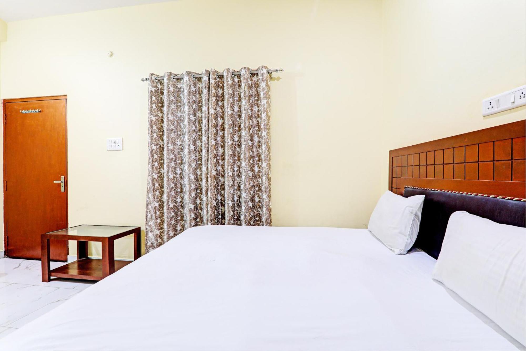 Hotel O Home Singhs Delight فاراناسي المظهر الخارجي الصورة